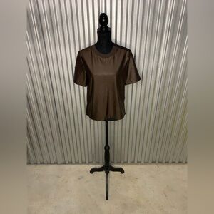 Women’s Maison d’Amélie Paris Brown Textured Shoulder Button T-Shirt Size Medium